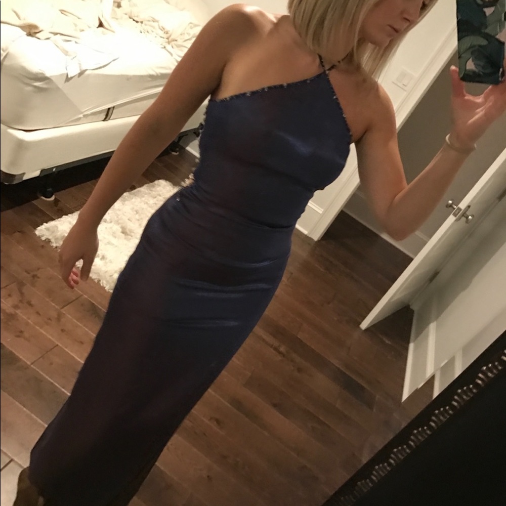 Le Gala Gown || iridescent royal blue; size 2